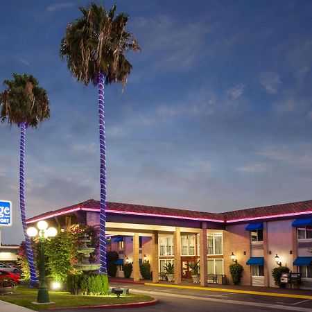 Travelodge By Wyndham Orange County Airport/ Costa Mesa Exterior photo