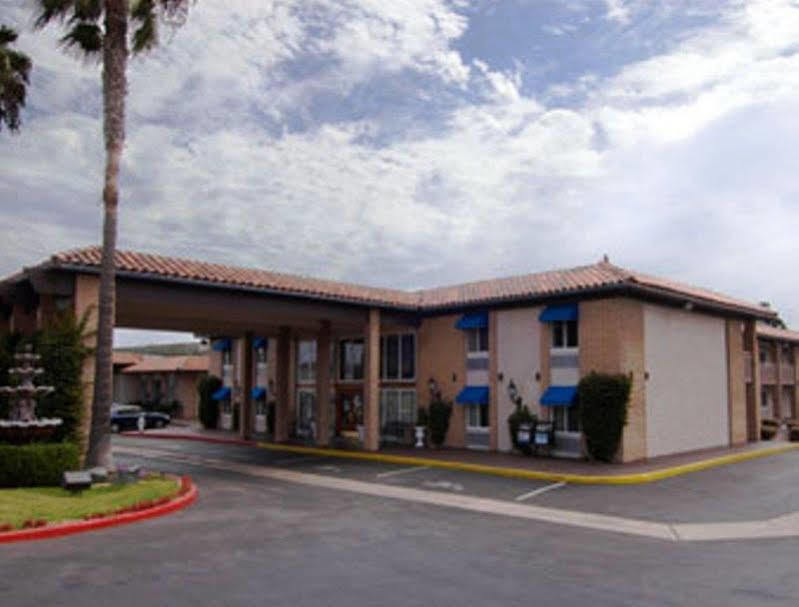 Travelodge By Wyndham Orange County Airport/ Costa Mesa Exterior photo